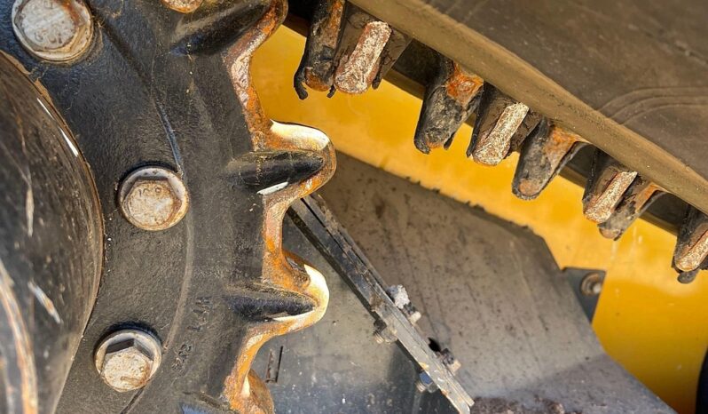 
								2023 John Deere 333G full									