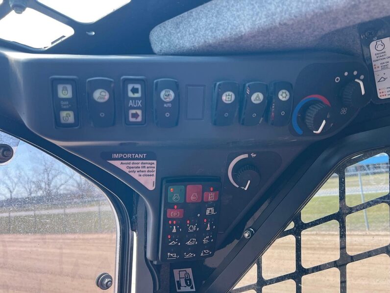 
								2023 John Deere 333G full									