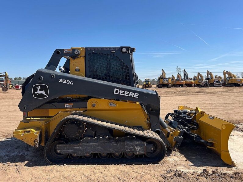 
								2023 John Deere 333G full									