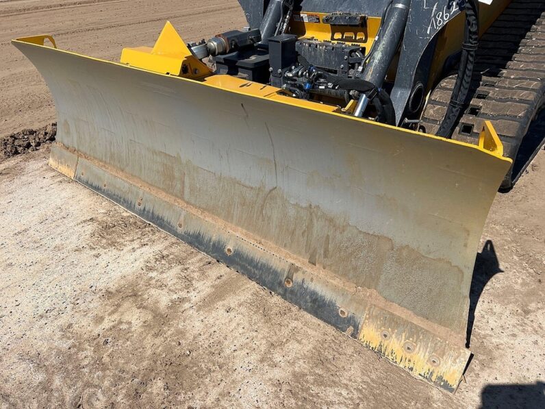 
								2023 John Deere 333G full									