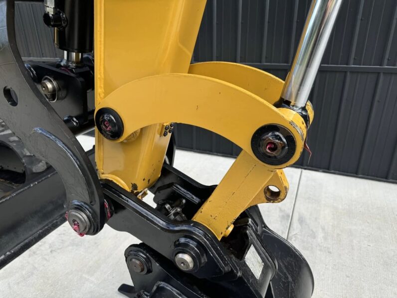 
								2019 Caterpillar 305.5E2 CR full									