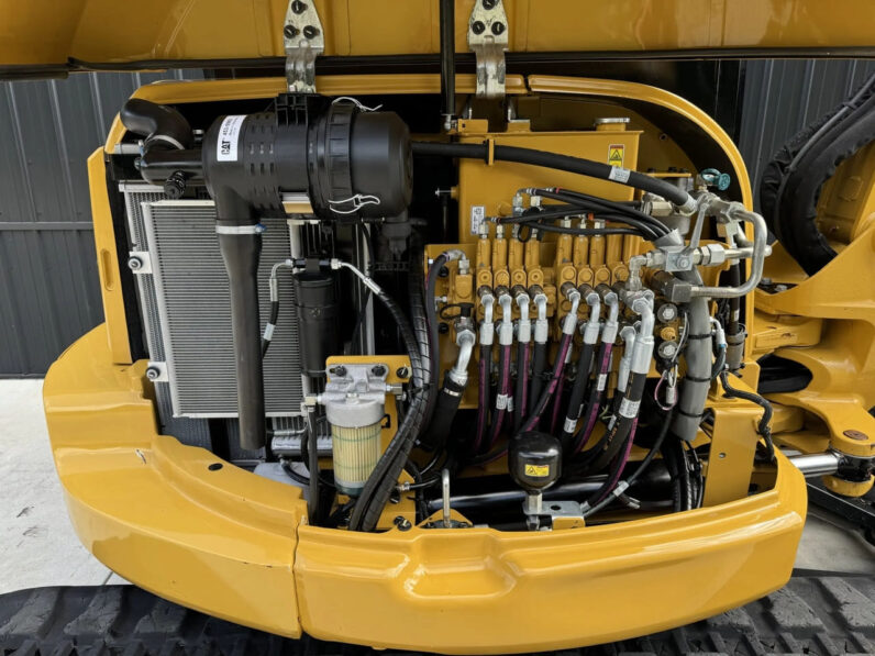 
								2019 Caterpillar 305.5E2 CR full									