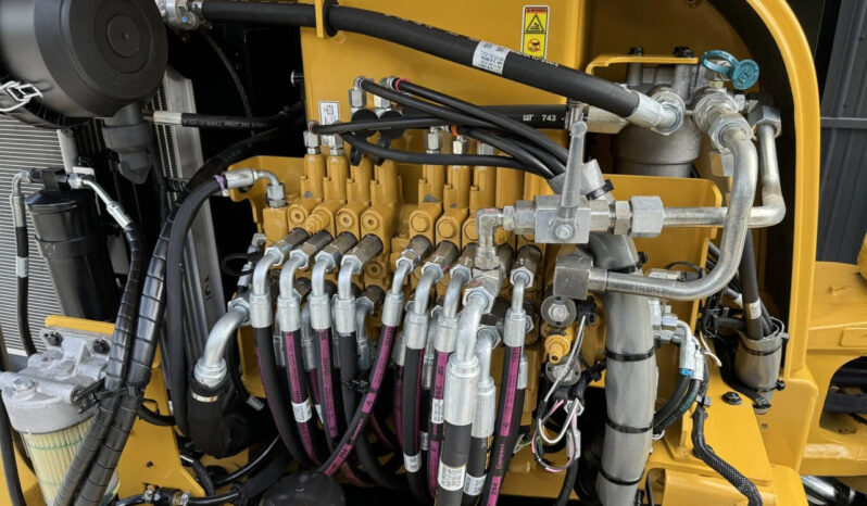 
								2019 Caterpillar 305.5E2 CR full									