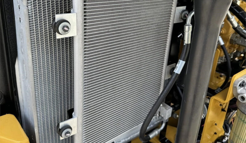 
								2019 Caterpillar 305.5E2 CR full									